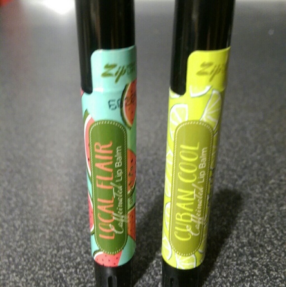 Perfectly Posh Caffeinated Lip Balm - Picture 3 of 3